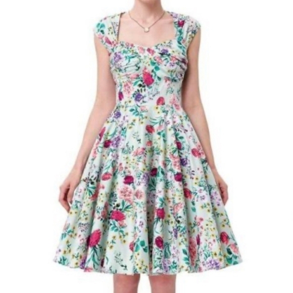NWT Belle Poque Retro Fit and Flare Pin-up Dress Medium Mint Green Floral - Picture 1 of 8